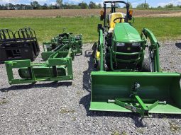 
										2020 JOHN DEERE 1025R Full Package full									