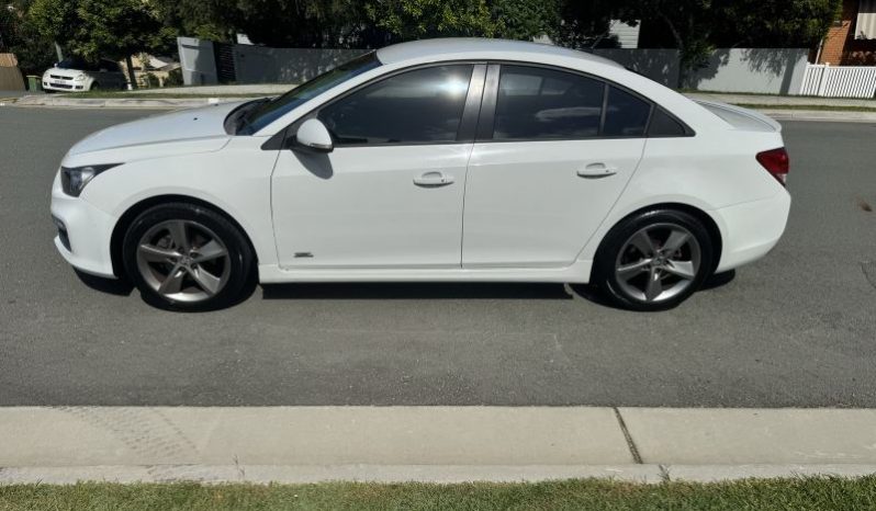 
								2016 Holden Cruze SRi Z-Series full									