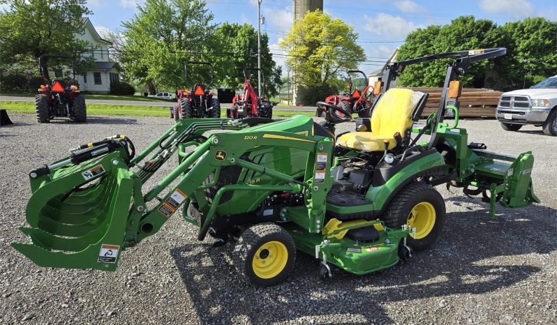 
								2020 JOHN DEERE 1025R Full Package full									