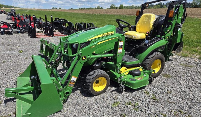 
								2020 JOHN DEERE 1025R Full Package full									