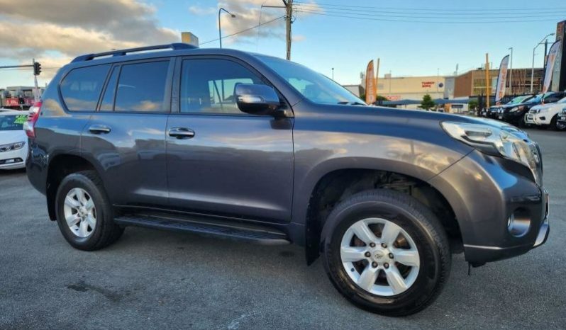 
								2014 Toyota Landcruiser Prado GXL Grey full									